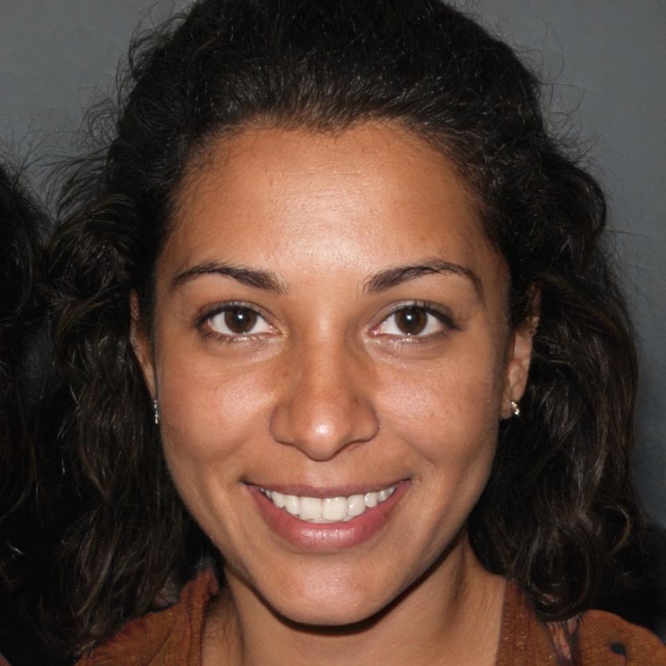 Kira Bjarnason standing in her franchise location